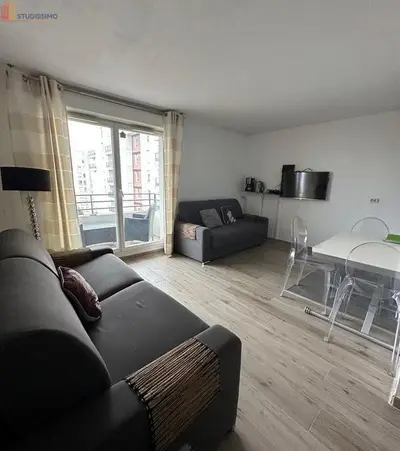 Studio à Courbevoie