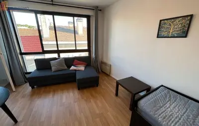 Studio à Sèvres
