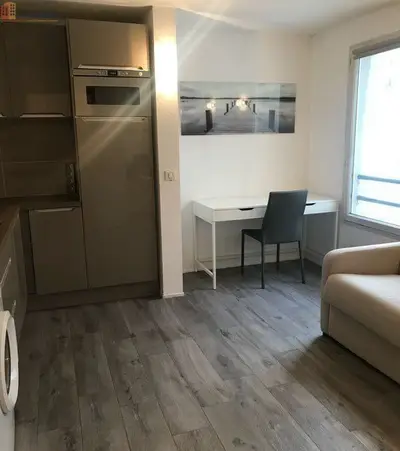 Studio à Courbevoie