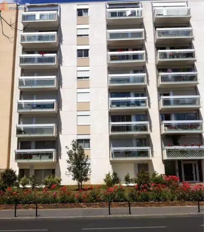Studio à Courbevoie