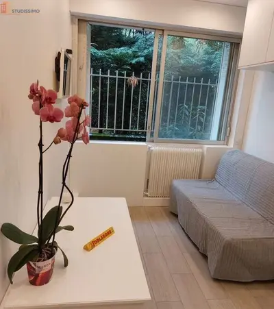 Studio à Neuilly-sur-Seine