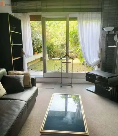 Studio à Neuilly-sur-Seine
