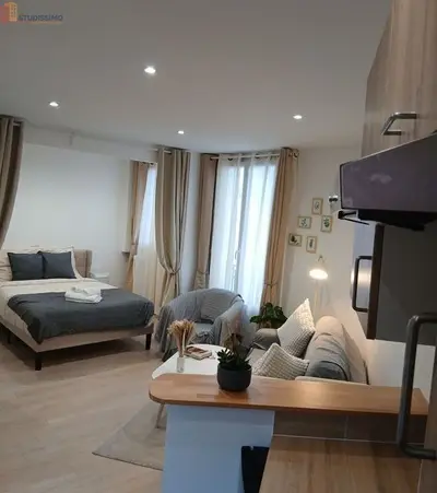 Studio à Clichy