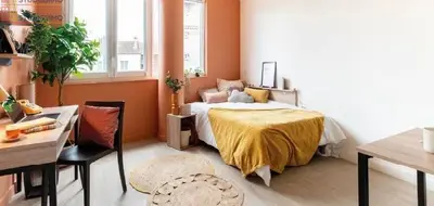 Studio à Suresnes