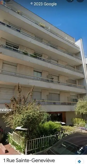 Studio à Courbevoie