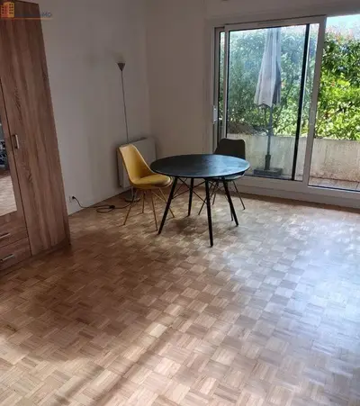 Studio à Rueil-Malmaison