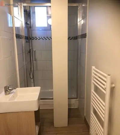 Studio à Aubervilliers