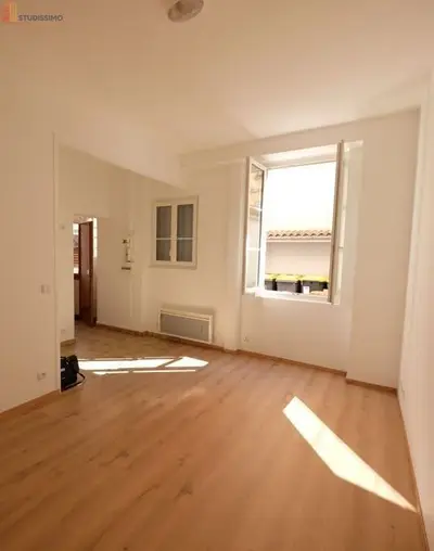 Studio à Aubervilliers