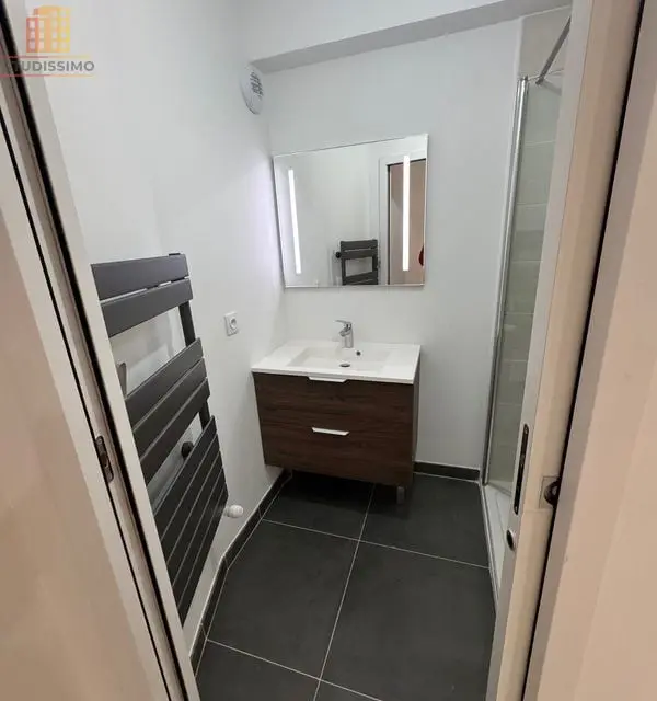 Studio 25m² Paris 19e Romainville - Immeuble récent, locataire en place - Photo 1
