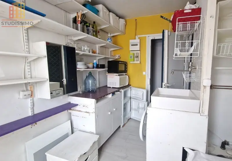Chambre de bonne 8m² Paris 13e Maison Blanche - Photo 1