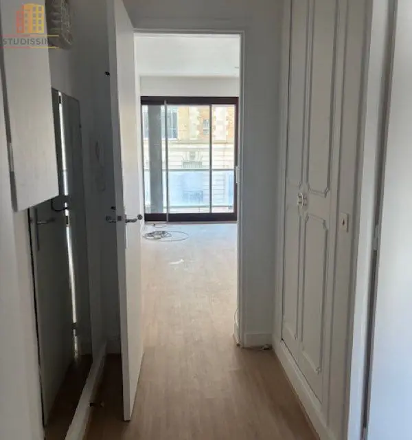 Studio 22m² Paris 17e - Balcon - Photo 11