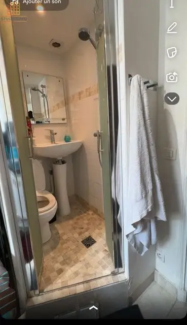 Studio 9m² Paris 10e - Ascenseur, douche et wc privatifs - Photo 1