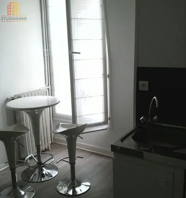 Studio 12m² Paris 15e Commerce - Fonctionnel, vue dégagée - Photo 2