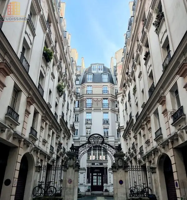 Studio 26m² Paris 19e - Immeuble haussmannien, lumineux - Photo 1