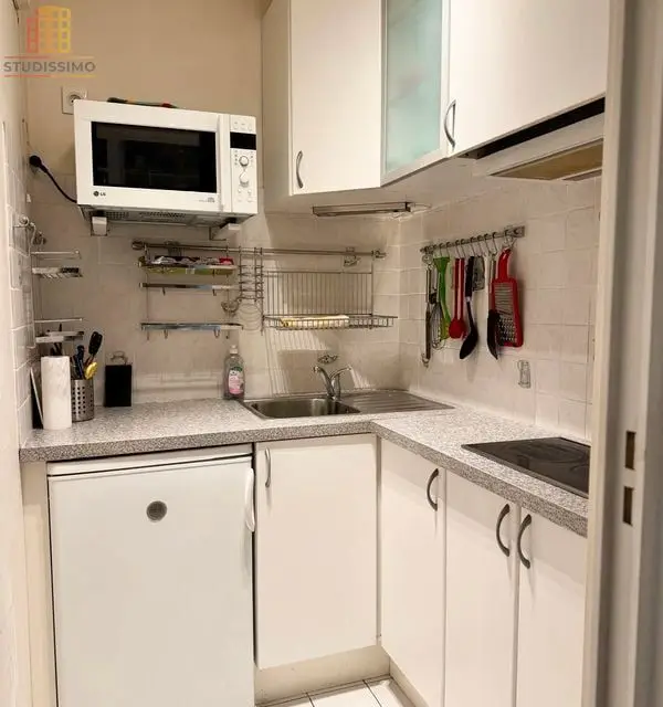 Studio 28m² Paris 10e - Immeuble de standing - Photo 1