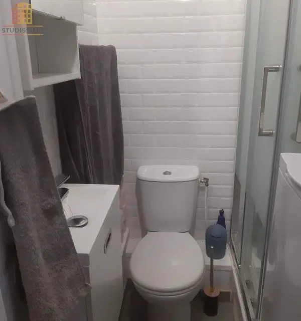 Studio 21m² Paris 12e - Combles aménageables - Photo 2