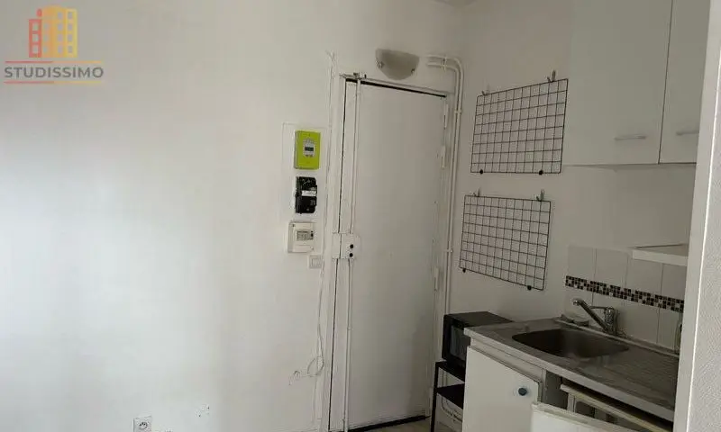 Studio 12m² Paris 11e Charonne - 4e étage, lumineux - Photo 2