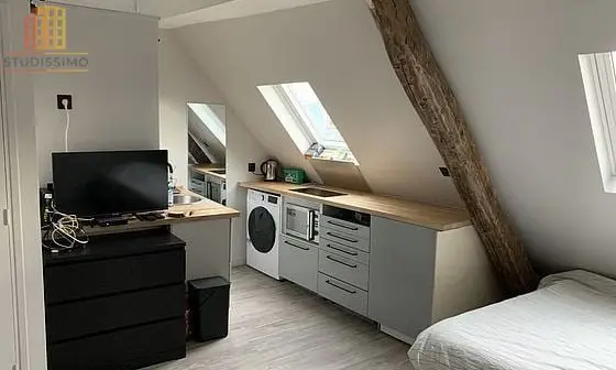 Studio 24m² Paris 9e Folies Bergère - Dernier étage, lumineux - Photo 2