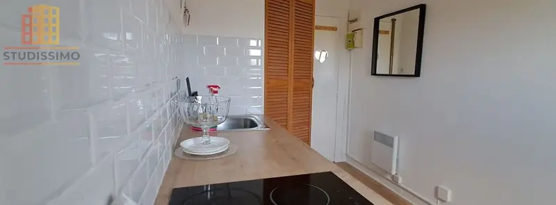 Studio 9m² Paris 10e - Dernier étage, vue dégagée - Photo 1