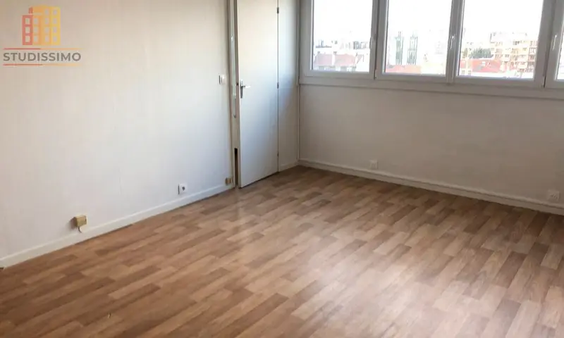 Studio 30m² Asnières-sur-Seine - Étage élevé, lumineux - Photo 2