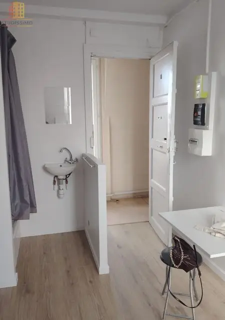 Studio 10m² Asnières-sur-Seine - Dernier étage, vue dégagée - Photo 2