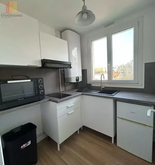 Studio 25m² Asnières-sur-Seine - Lumineux, dernier étage avec parking - Photo 1