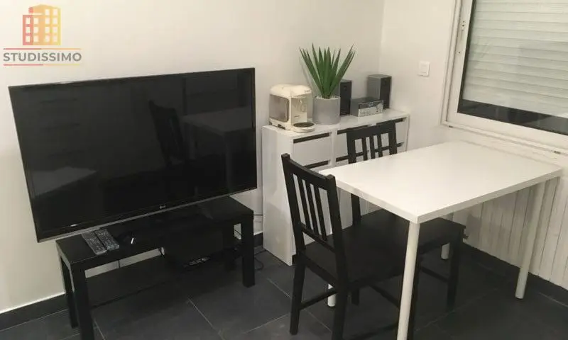 Studio 17m² Nogent-sur-Marne - 94130 - Photo 1