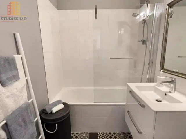 Studio 20m² Versailles 78000 - Ensoleillé, grande hauteur sous plafond - Photo 8