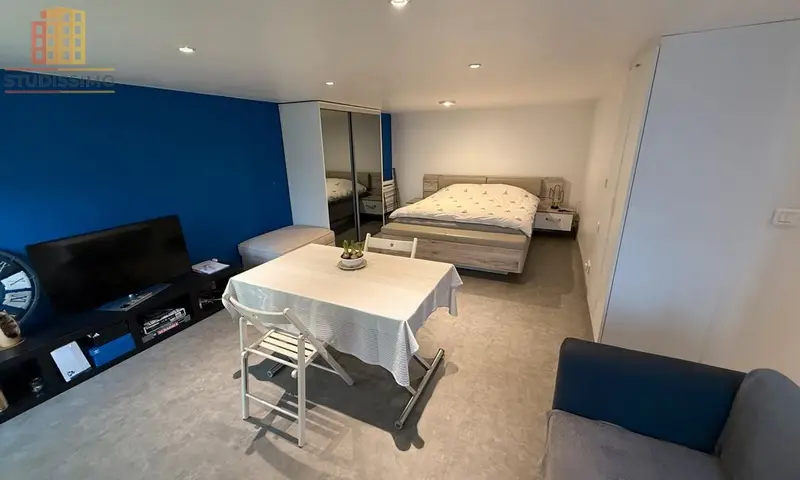 Studio 33m² Versailles 78000 - Excellent emplacement, parfait état - Photo 2