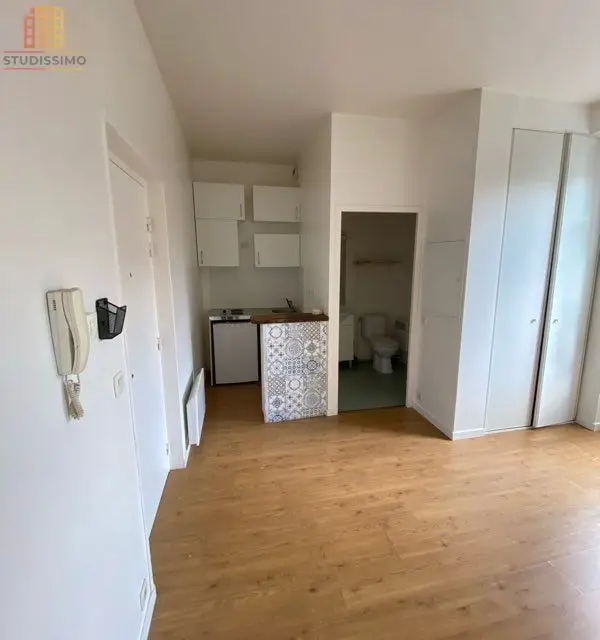 Studio 20m² Corbeil-Essonnes 91100 - Photo 1