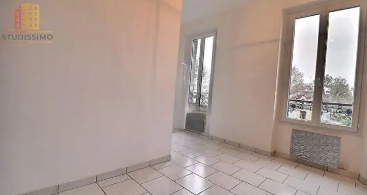 Studio 34m² Bruyères-le-Châtel - Dans maison - Photo 2