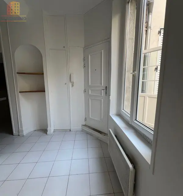Studio 28m² Fontainebleau centre - Emplacement central - Photo 2