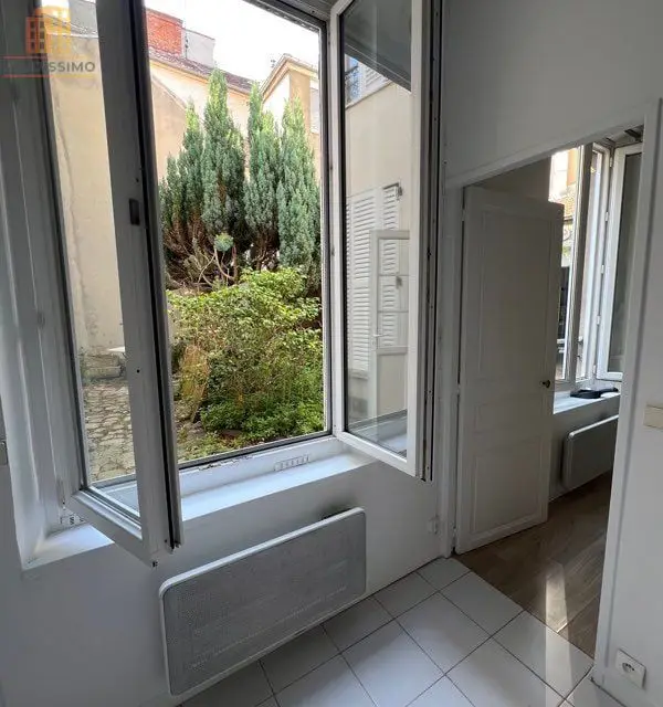 Studio 28m² Fontainebleau centre - Emplacement central - Photo 1