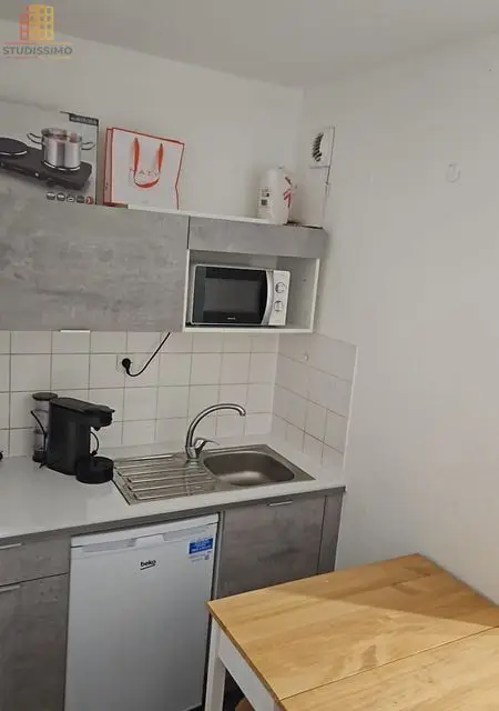 Studio 19m² Caluire-et-Cuire - 3e étage, DPE D - Photo 1