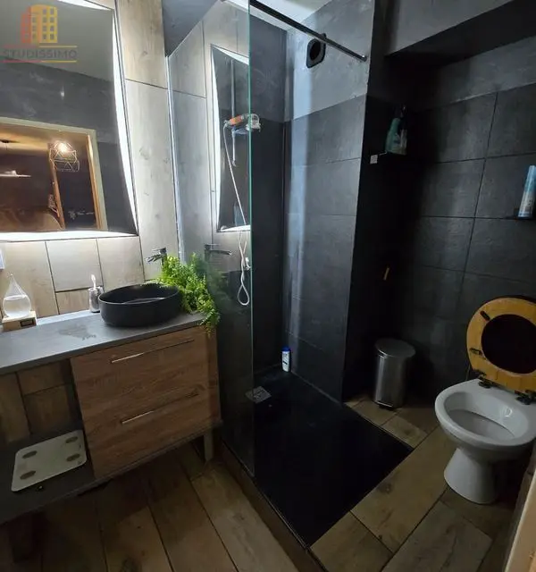 Studio 35m² Lyon 3e - Parking en sous-sol - Photo 2