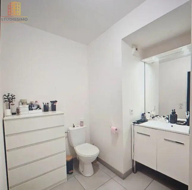 Studio 30m² Vénissieux - DPE C, 2e étage - Photo 2