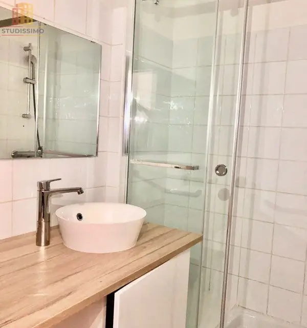 Studio 20m² Marseille 8e - Étage élevé, vue dégagée - Photo 2