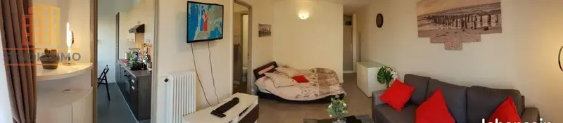 Studio 31m² Marseille 1er - 7e étage, vue Notre-Dame-de-la-Garde - Photo 2