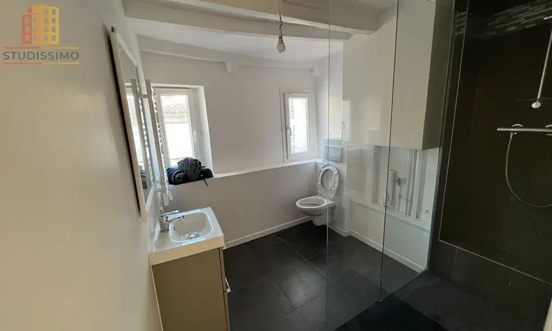 Studio 28m² Cassis - Rénové, couchage séparé proche port - Photo 1