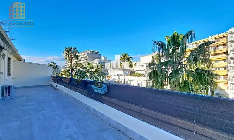 Studio 36m² Antibes 06160 - Dernier étage, lumineux - Photo 1