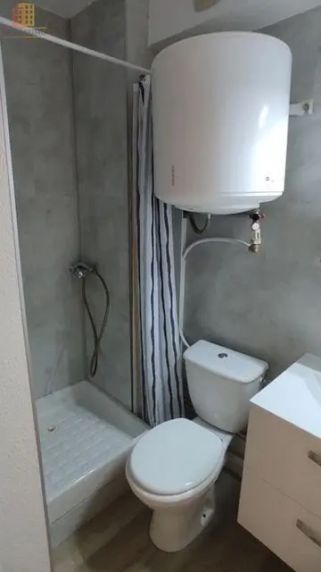 Studio 18m² Lamalou-les-Bains - Loggia - Photo 2