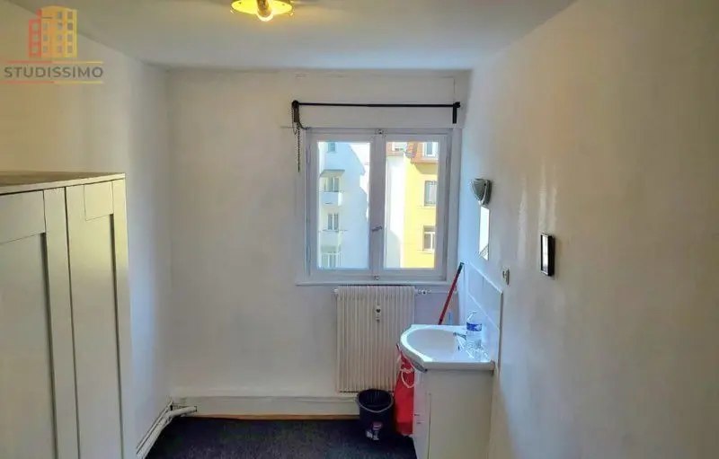 Studio 8m² Strasbourg Orangeries - Étage élevé, sans ascenseur - Photo 1