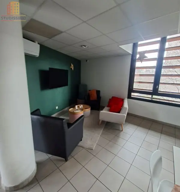 Studio 17m² Grenoble Caserne de Bonne - Résidence étudiante, dernier étage - Photo 5