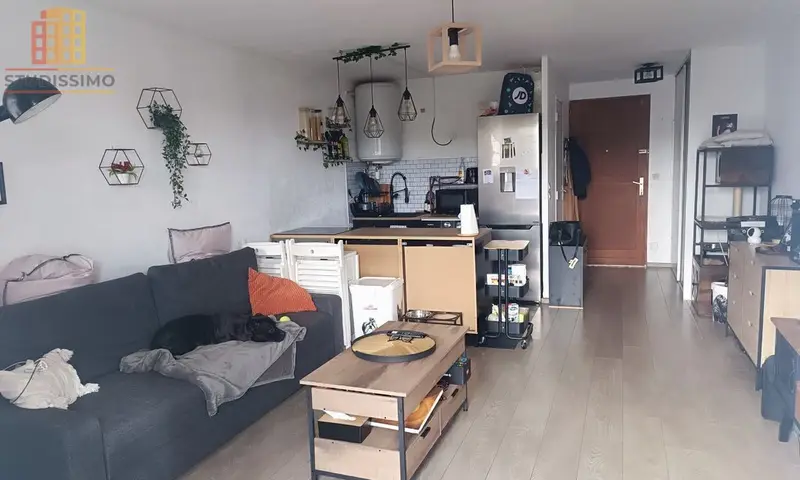 Studio 31m² Six-Fours-les-Plages centre - Lumineux, balcon - Photo 3