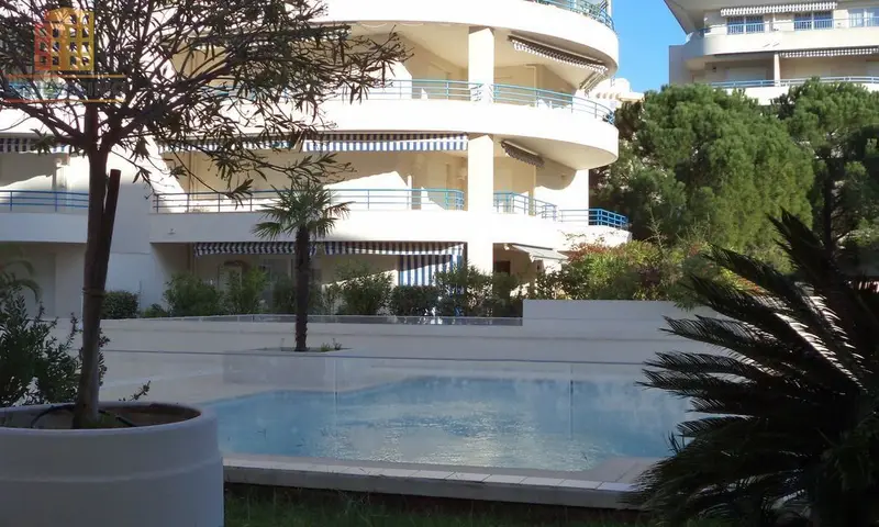 Studio 29m² Fréjus - À 400m de la mer - Photo 2