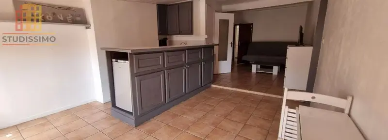 Studio 33m² Le Luc - Dernier étage - Photo 1