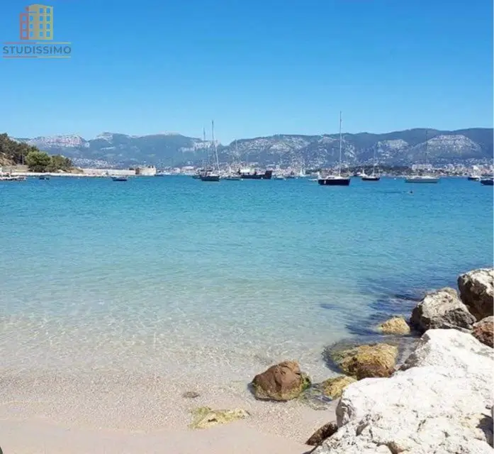 Studio 27m² Saint-Mandrier-sur-Mer - Résidence calme, proche mer - Photo 1