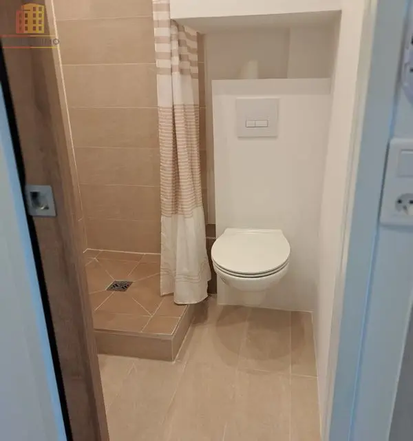 Studio 18m² La Londe-les-Maures - Rénové, loggia - Photo 5