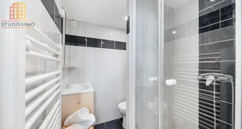 Studio 19m² Beaune centre - Mezzanine, idéal investisseur - Photo 2