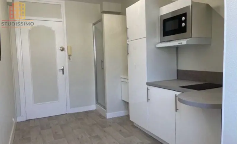 Studio 11m² Caen centre - Refait à neuf, meublé - Photo 2